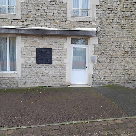 Appartement Au Bord Du Canal Montbard Dış mekan fotoğraf